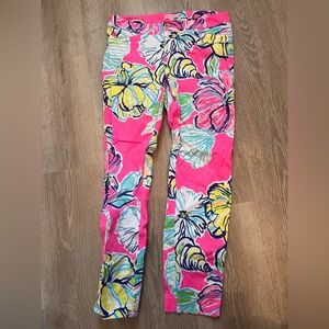 Lilly Pulitzer Pants floral printed and textured size 6 ankle length skinny